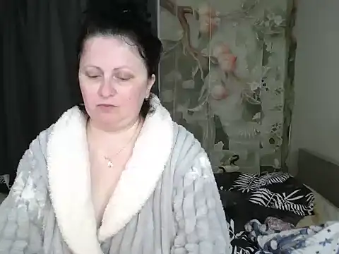 Snapshot of Lillian2 chatting on May 16, 2026, 11:59 pm Lillian2 online show from May 16, 2026, 11:59 pm