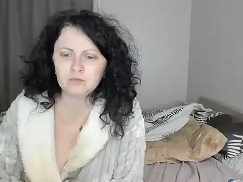 Lillian2 online show from September 28, 2025, 2:51 am