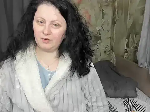 Snapshot of Lillian2 chatting on February 13, 2026, 3:12 pm Lillian2 online show from February 13, 2026, 3:12 pm