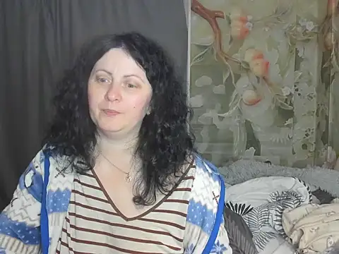 Lillian2 online show from October 30, 2025, 11:23 pm