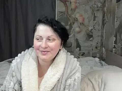 Snapshot of Lillian2 chatting on April 9, 2026, 8:26 pm Lillian2 online show from April 9, 2026, 8:26 pm