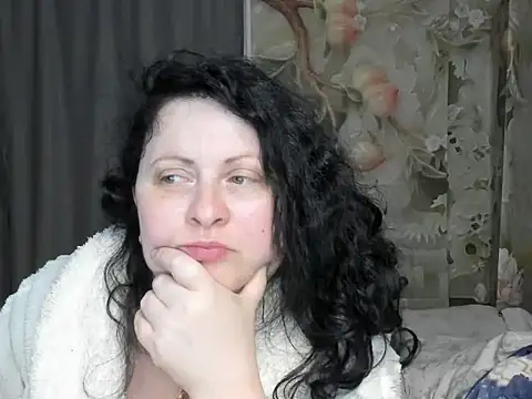 Snapshot of Lillian2 chatting on April 23, 2026, 4:08 pm Lillian2 online show from April 23, 2026, 4:08 pm