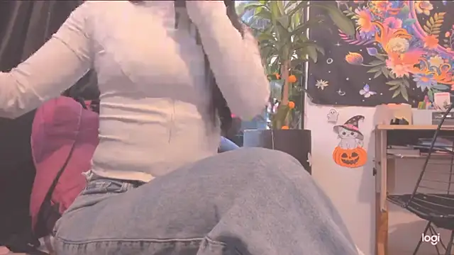 Snapshot of MYFAVOURITESTRAGER chatting on October 28, 2025, 4:06 pm MYFAVOURITESTRAGER online show from October 28, 2025, 4:06 pm