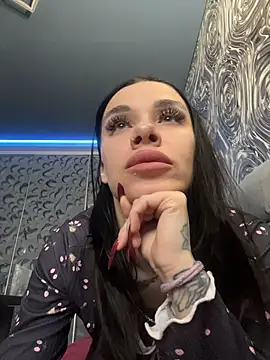 Queen of pain online show from March 8, 2026, 7:11 am