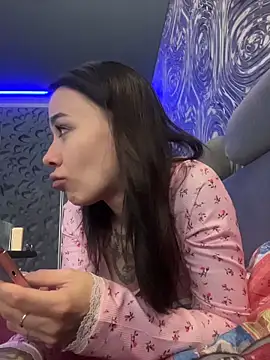 Snapshot of Queen_of_pain chatting on December 21, 2025, 7:10 am Queen of pain online show from December 21, 2025, 7:10 am