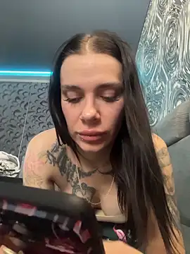 Snapshot of Queen_of_pain chatting on February 5, 2026, 6:20 am Queen of pain online show from February 5, 2026, 6:20 am