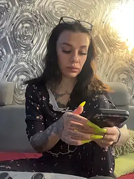 Queen of pain online show from March 20, 2026, 7:53 am