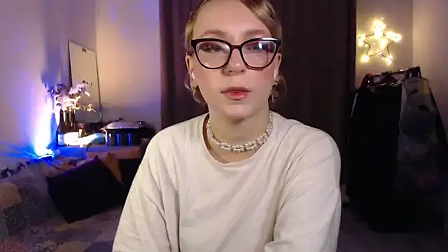 Snapshot of welliza chatting on December 3, 2025, 10:53 pm welliza online show from December 3, 2025, 10:53 pm