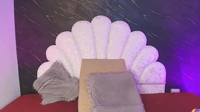  MiaBrown  online show from March 27, 2026, 12:06 pm