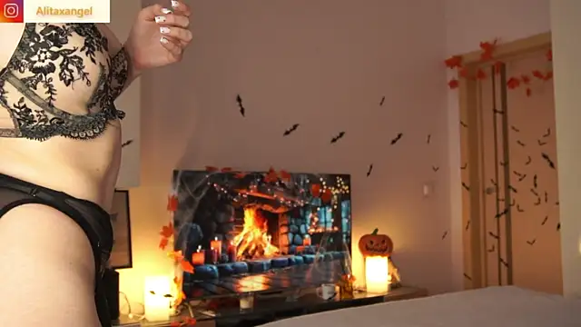 Snapshot of AlitaXAngelic chatting on November 16, 2025, 5:50 pm AlitaXAngelic online show from November 16, 2025, 5:50 pm