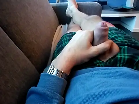 Snapshot of jk1981jk chatting on November 16, 2025, 7:24 am jk1981jk online show from November 16, 2025, 7:24 am