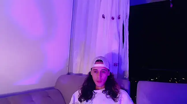 Snapshot of dussan chatting on March 2, 2025, 7:43 am dussan online show from March 2, 2025, 7:43 am