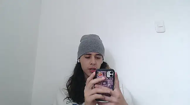 Snapshot of dussan chatting on March 2, 2025, 3:08 pm dussan online show from March 2, 2025, 3:08 pm