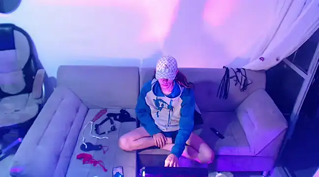 Snapshot of dussan chatting on February 26, 2025, 2:41 am dussan online show from February 26, 2025, 2:41 am