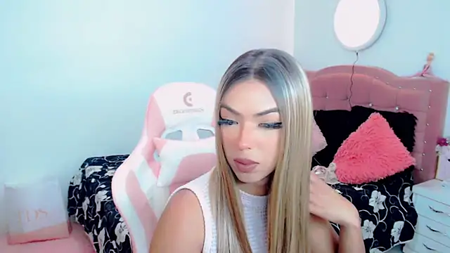 Snapshot of Tanedra_collings chatting on September 23, 2025, 3:13 am Tanedra collings online show from September 23, 2025, 3:13 am