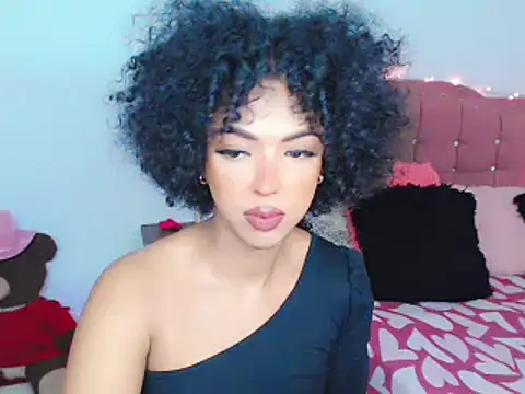 Snapshot of Tanedra_collings chatting on February 22, 2025, 6:28 am Tanedra collings online show from February 22, 2025, 6:28 am