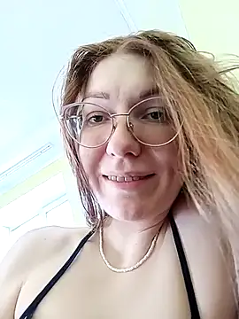 Snapshot of _Sweet_Love_ chatting on March 22, 2025, 11:32 am  Sweet Love  online show from March 22, 2025, 11:32 am