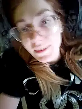 Snapshot of _Sweet_Love_ chatting on March 4, 2025, 1:49 pm  Sweet Love  online show from March 4, 2025, 1:49 pm