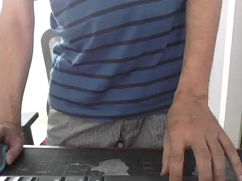 mrose8080 online show from March 26, 2026, 7:23 pm