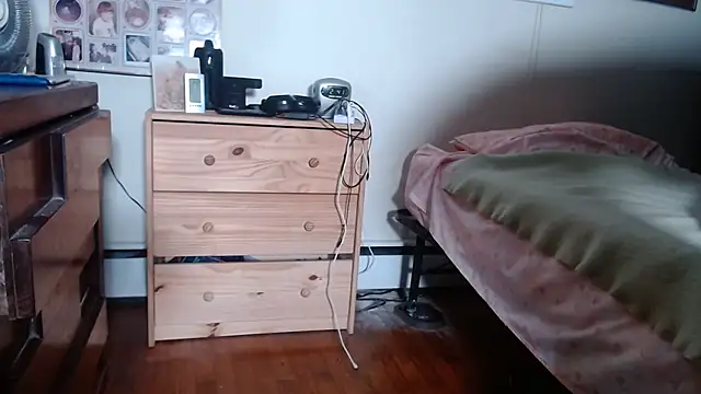 hottottrot691 online show from October 31, 2025, 6:43 am