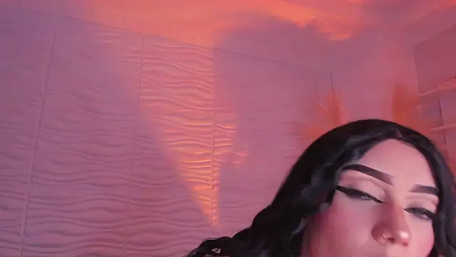 CamileHolmes online show from March 11, 2026, 3:44 am