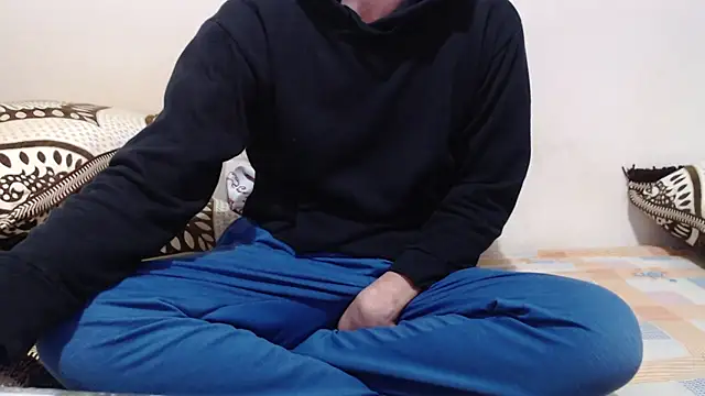 Snapshot of Alexdelarge323 chatting on January 9, 2026, 12:01 pm Alexdelarge323 online show from January 9, 2026, 12:01 pm