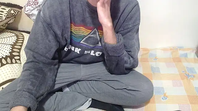 Snapshot of Alexdelarge323 chatting on December 20, 2025, 6:11 pm Alexdelarge323 online show from December 20, 2025, 6:11 pm