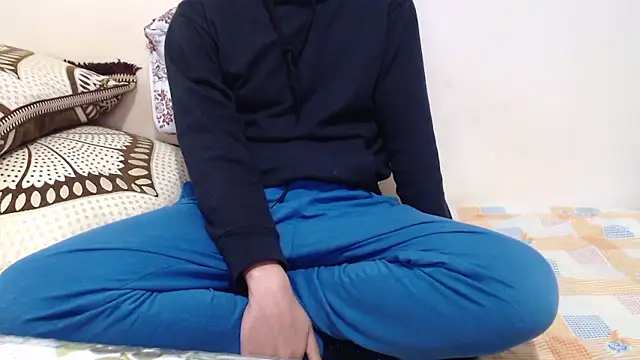 Snapshot of Alexdelarge323 chatting on January 8, 2026, 11:38 am Alexdelarge323 online show from January 8, 2026, 11:38 am