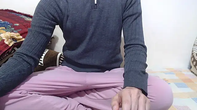 Snapshot of Alexdelarge323 chatting on February 28, 2026, 12:27 pm Alexdelarge323 online show from February 28, 2026, 12:27 pm