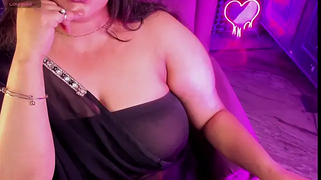 AroohiSehgal online show from March 3, 2025, 11:44 am