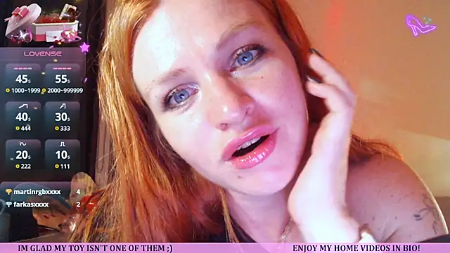 Snapshot of Cassie_Wild chatting on June 15, 2026, 1:33 pm Cassie Wild online show from June 15, 2026, 1:33 pm