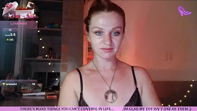 Snapshot of Cassie_Wild chatting on July 17, 2026, 2:03 pm Cassie Wild online show from July 17, 2026, 2:03 pm