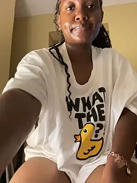 Snapshot of _EVE__ chatting on April 15, 2026, 9:04 pm EVE online show from April 15, 2026, 9:04 pm