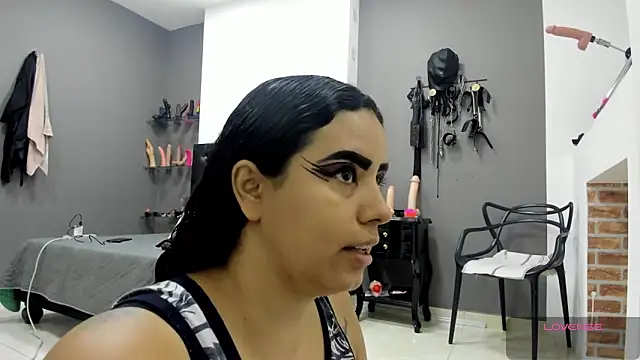 MariaGaitan online show from November 26, 2025, 7:03 pm