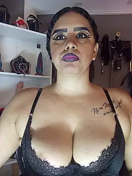 MariaGaitan online show from April 20, 2026, 5:03 pm