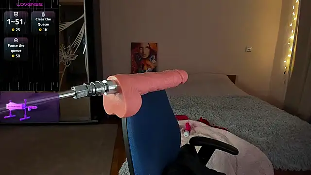 Snapshot of Cherry__Girl chatting on November 10, 2025, 9:09 pm Cherry Girl online show from November 10, 2025, 9:09 pm