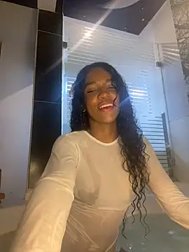 Snapshot of Tina_Rouse2 chatting on January 4, 2025, 5:26 pm Tina Rouse2 online show from January 4, 2025, 5:26 pm