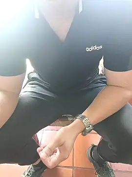 Snapshot of Blanco2023 chatting on December 3, 2025, 4:39 pm Blanco2023 online show from December 3, 2025, 4:39 pm