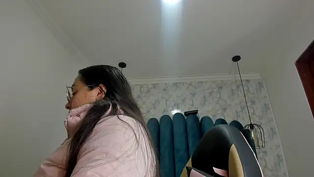 Snapshot of nalalye_cruzz_ chatting on January 7, 2026, 2:16 am nalalye cruzz online show from January 7, 2026, 2:16 am