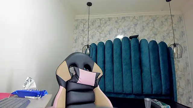 Snapshot of nalalye_cruzz_ chatting on January 17, 2026, 2:59 am nalalye cruzz online show from January 17, 2026, 2:59 am