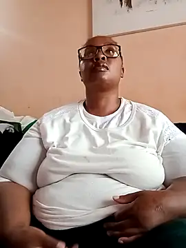 ZOQULUx online show from March 15, 2026, 1:40 pm