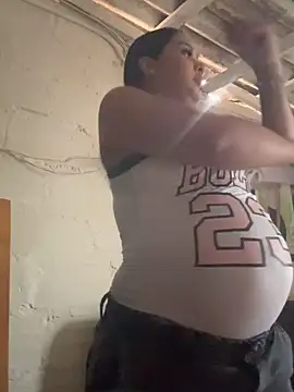 Snapshot of Luisa_Fernandaa chatting on November 16, 2025, 10:13 pm Luisa Fernandaa online show from November 16, 2025, 10:13 pm