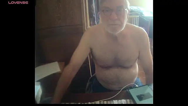 Snapshot of terrybare chatting on March 12, 2025, 9:02 am terrybare online show from March 12, 2025, 9:02 am