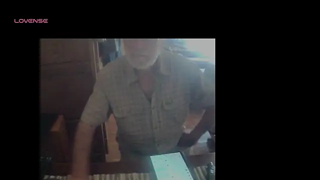 Snapshot of terrybare chatting on September 20, 2025, 1:16 pm terrybare online show from September 20, 2025, 1:16 pm