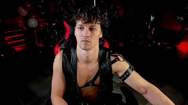 Snapshot of dirty-boss chatting on October 19, 2025, 2:53 pm dirty-boss online show from October 19, 2025, 2:53 pm