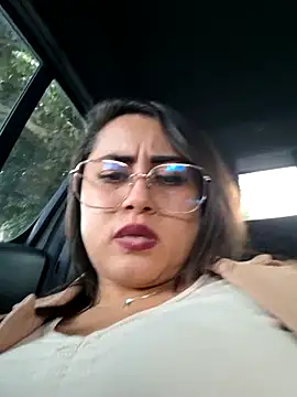 Snapshot of Oryk___ chatting on February 15, 2025, 8:01 pm Oryk online show from February 15, 2025, 8:01 pm