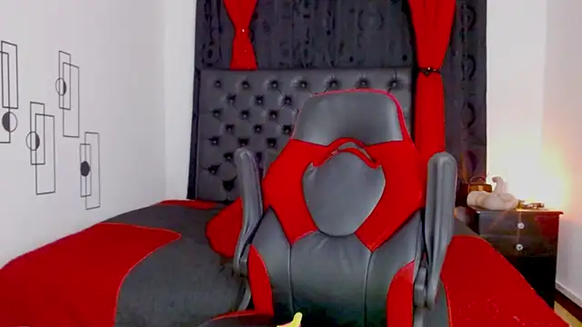 Snapshot of misslombana chatting on November 29, 2025, 6:02 am misslombana online show from November 29, 2025, 6:02 am