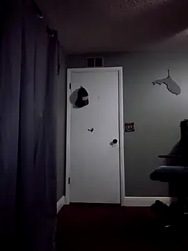 Snapshot of MrBiggBallz chatting on January 19, 2025, 2:36 am MrBiggBallz online show from January 19, 2025, 2:36 am