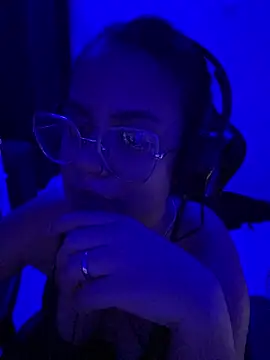 demonaughtyyy online show from October 24, 2025, 1:48 am