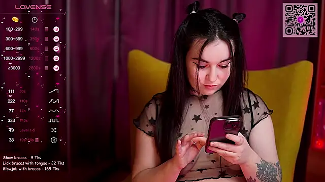Snapshot of R-U-B-Y chatting on March 20, 2025, 1:59 pm R-U-B-Y online show from March 20, 2025, 1:59 pm